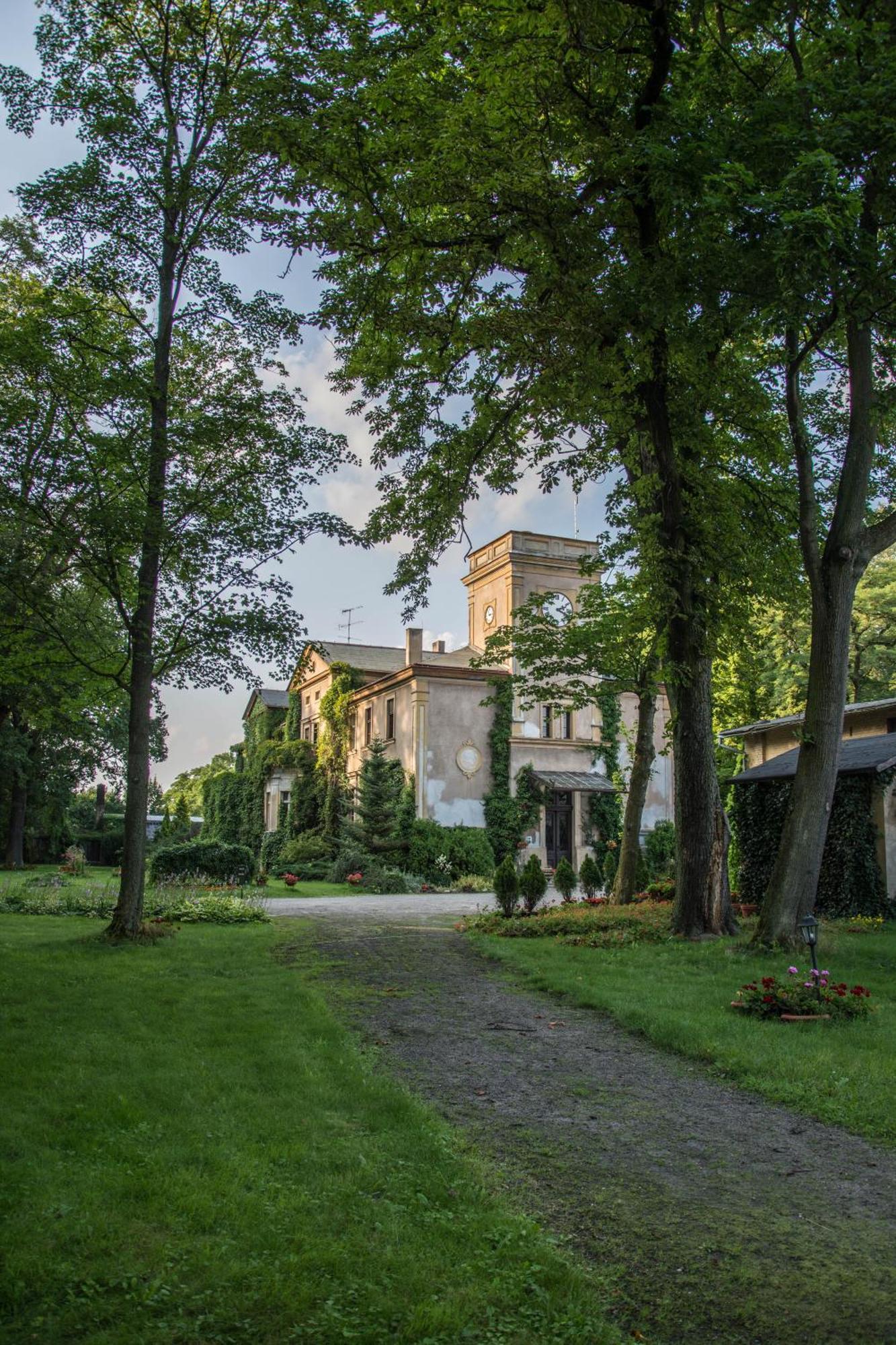 Palac Baborowko Szamotuły エクステリア 写真